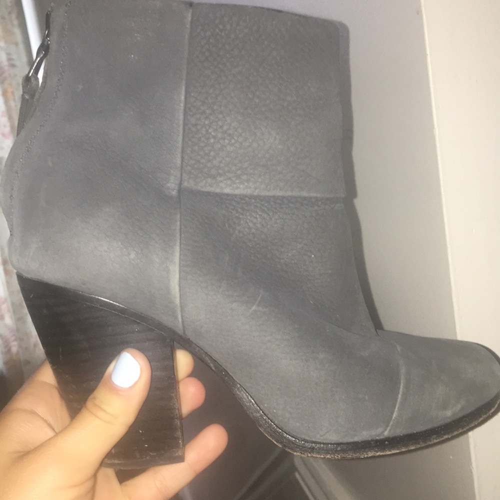 Grey Rag and Bone Heeled Booties Size 7 - Picture 2 of 3